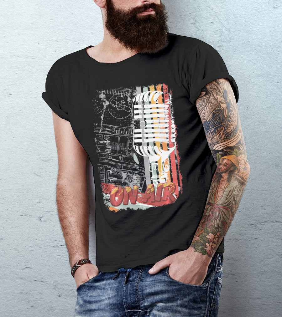 Retro Vintage Microphone On Air Broadcast Stripes T-Shirt