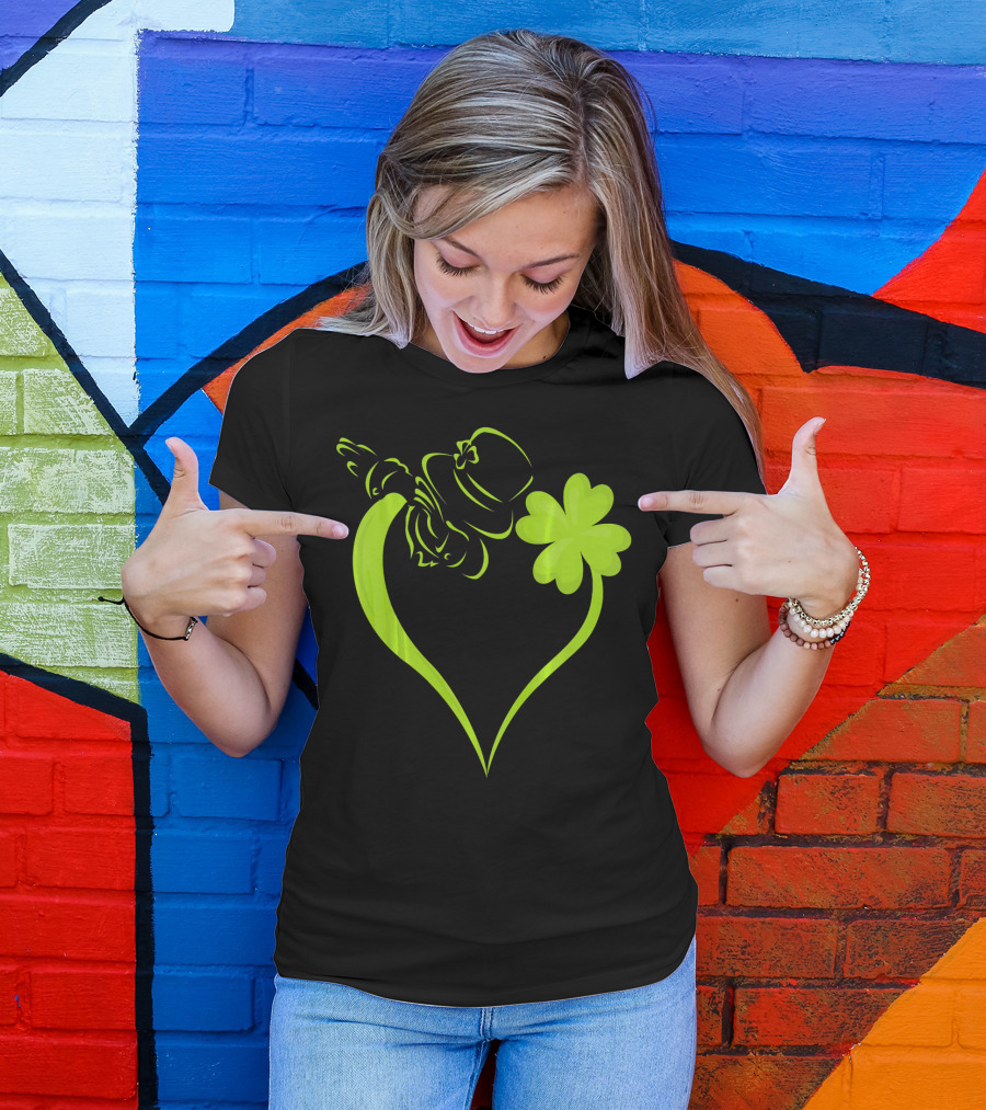 Dabbing Leprechaun Heart Shamrock St Patrick's T-Shirt