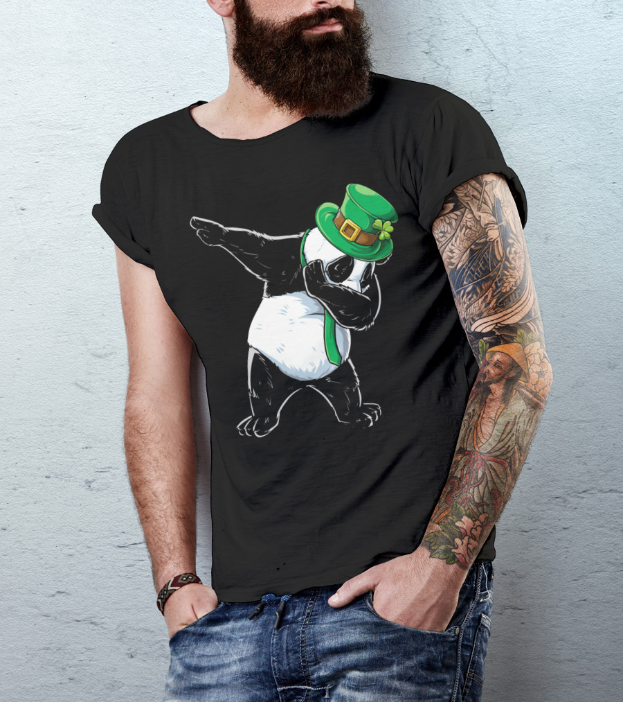 Dabbing Panda St Patricks Day Hat And Green Scarf T-Shirt