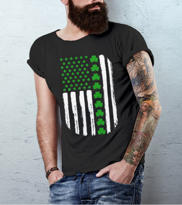 USA Flag With Green 4 Leaf Clover For St. Patrick Day T-Shirt