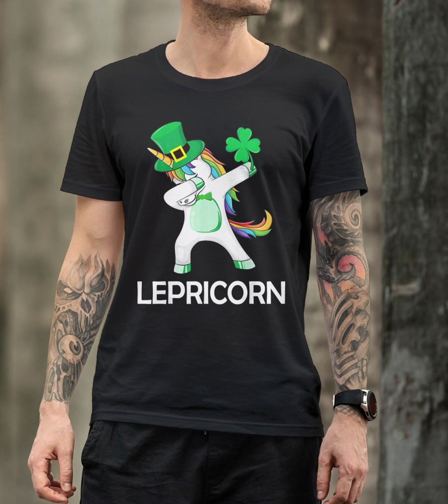Lepricorn Unicorn Leprechaun Dabbing With Shamrock And Green Hat T-Shirt