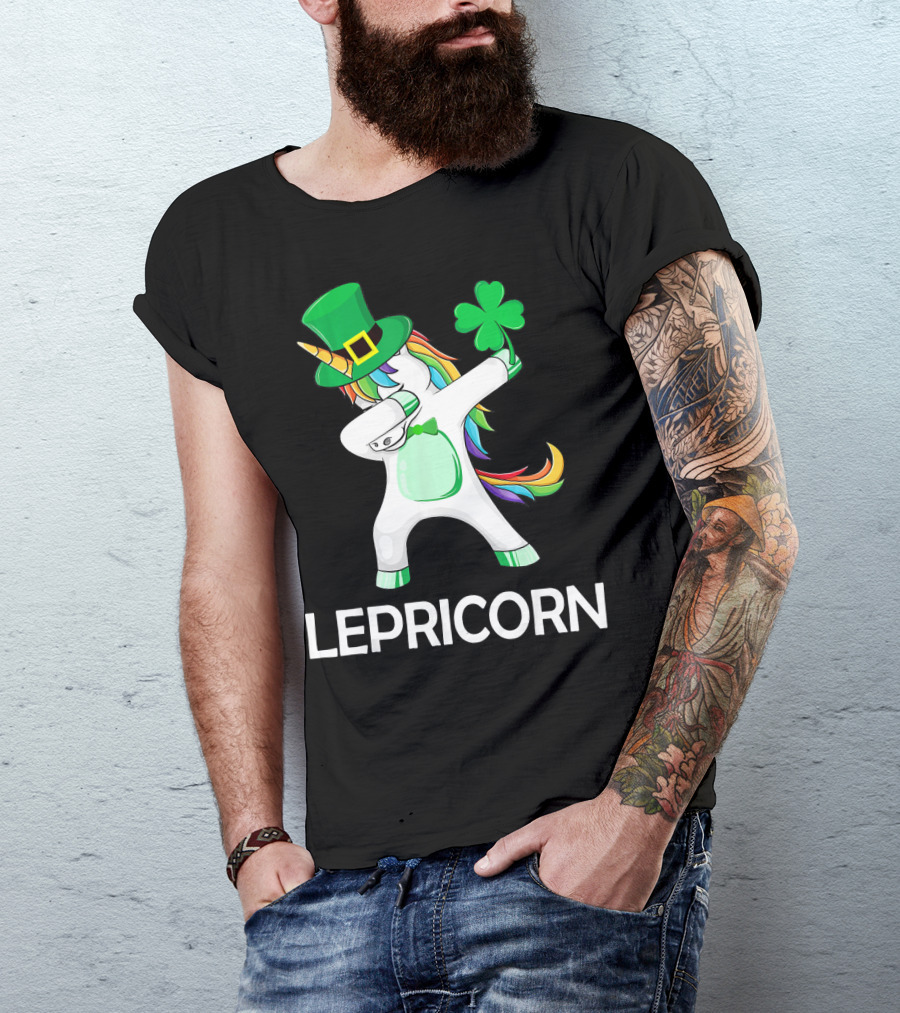 Lepricorn Unicorn Leprechaun Dabbing With Shamrock And Green Hat T-Shirt