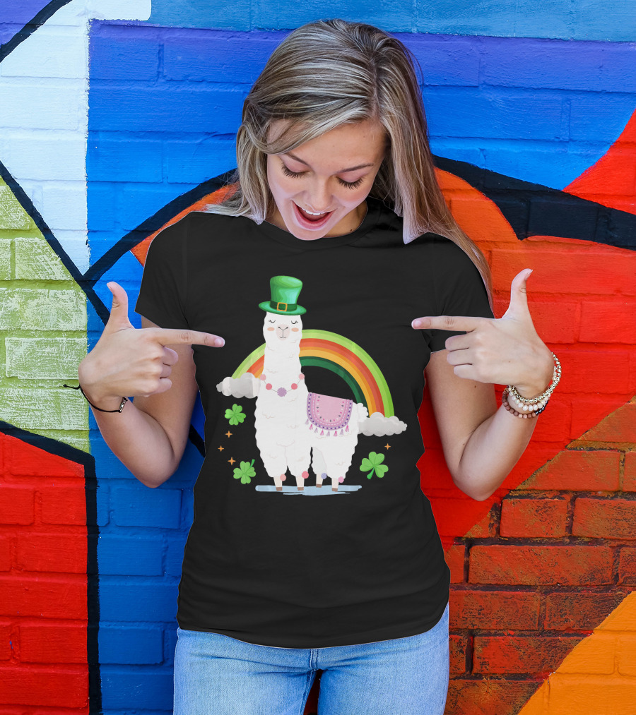 Llama St Patricks Day Rainbow Leprechaun Hat With Shamrocks T-Shirt