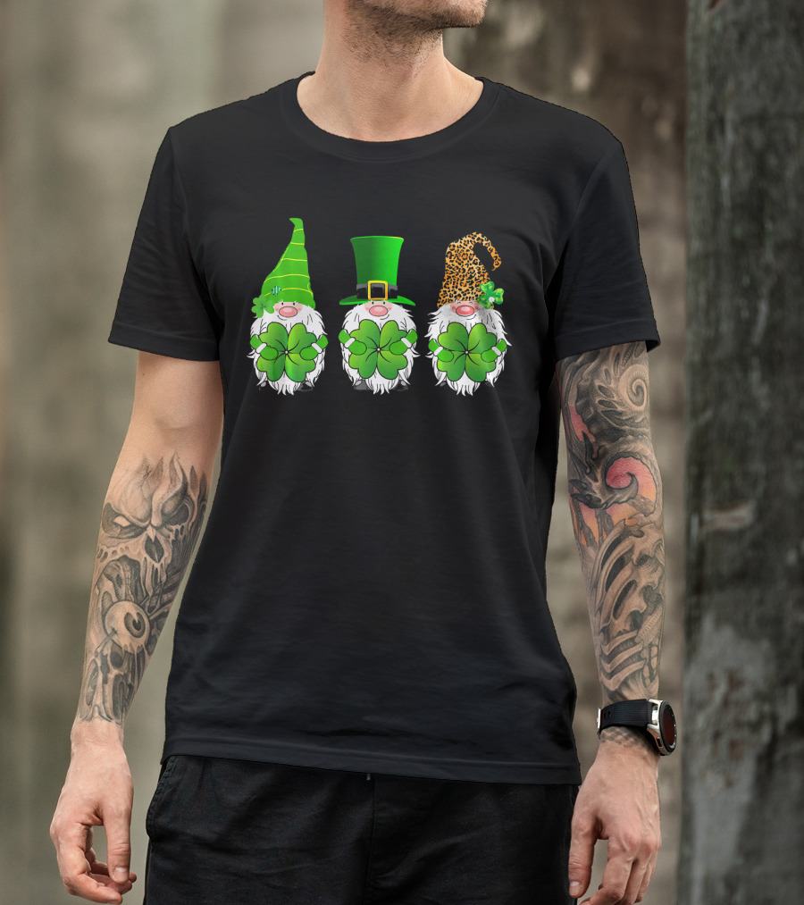 Gnomes Shamrock Leprechaun Green Leopard Saint Patrick's Day T-Shirt