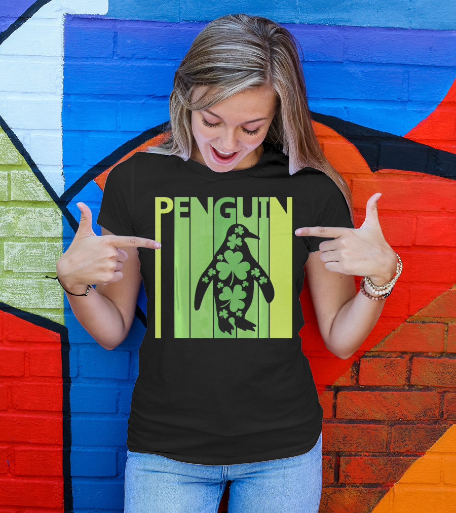 Lucky Penguin St Patricks Day Clover Penguin T-Shirt
