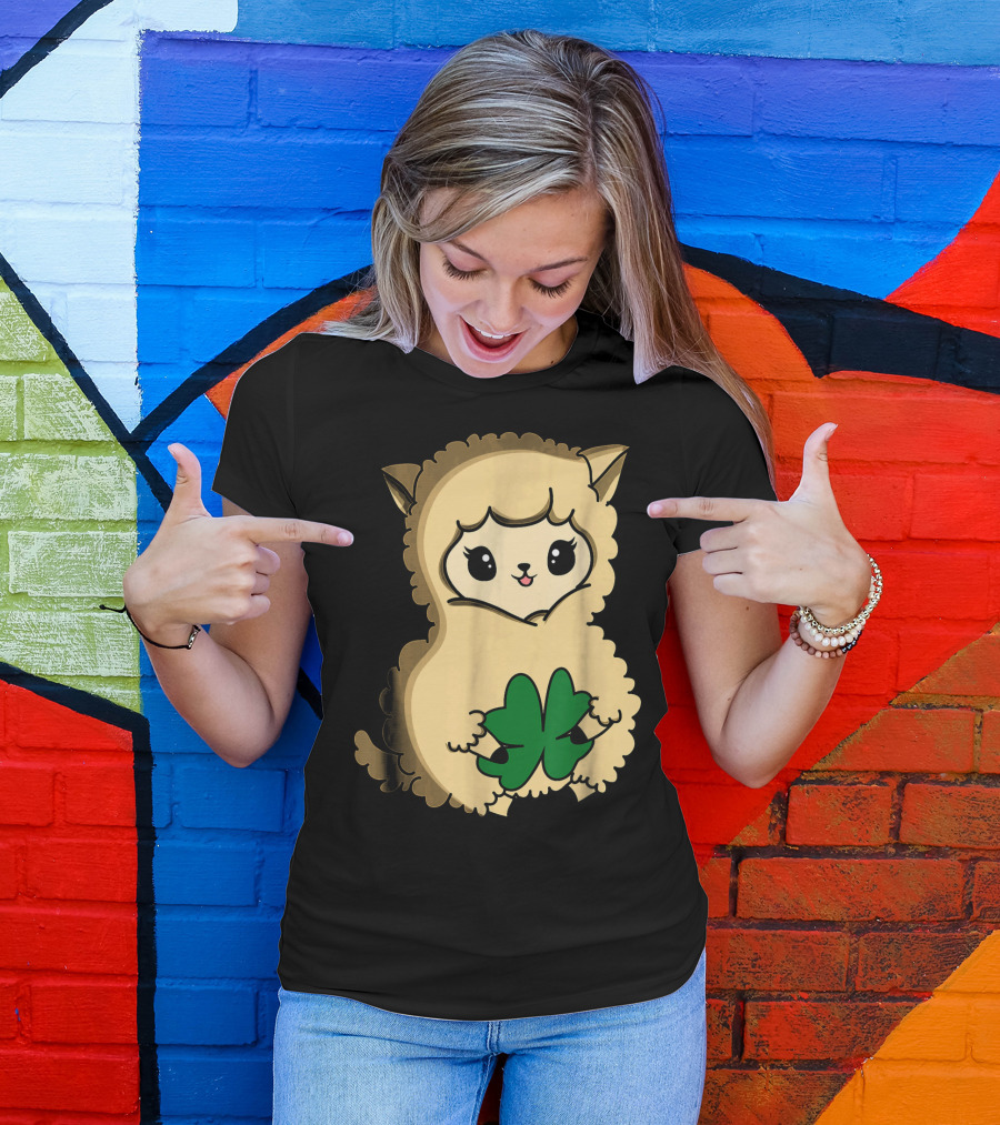Cute Funny Irish Clover Llama For St. Patrick's Day T-Shirt