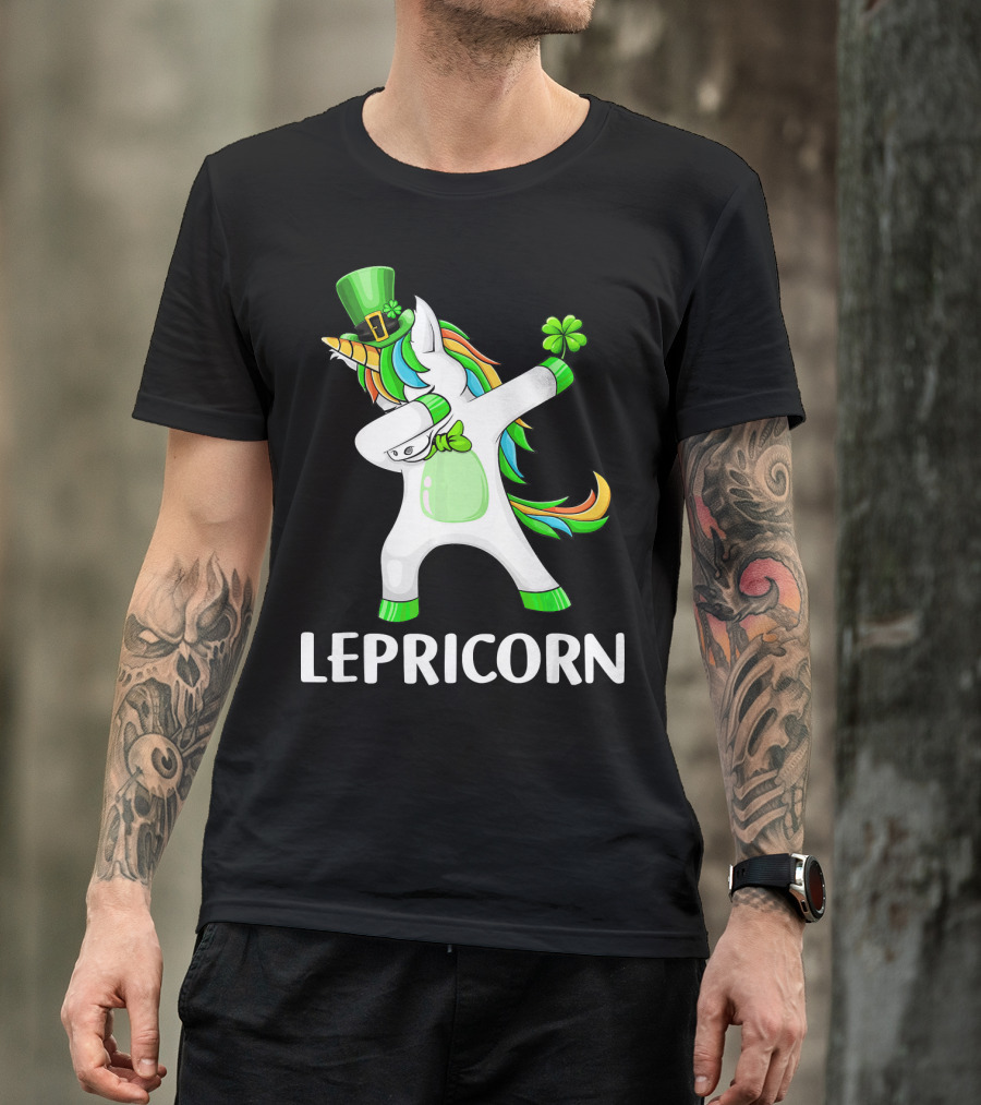Lepricorn Dabbing Leprechaun Unicorn With Rainbow Mane And Green Hat T-Shirt