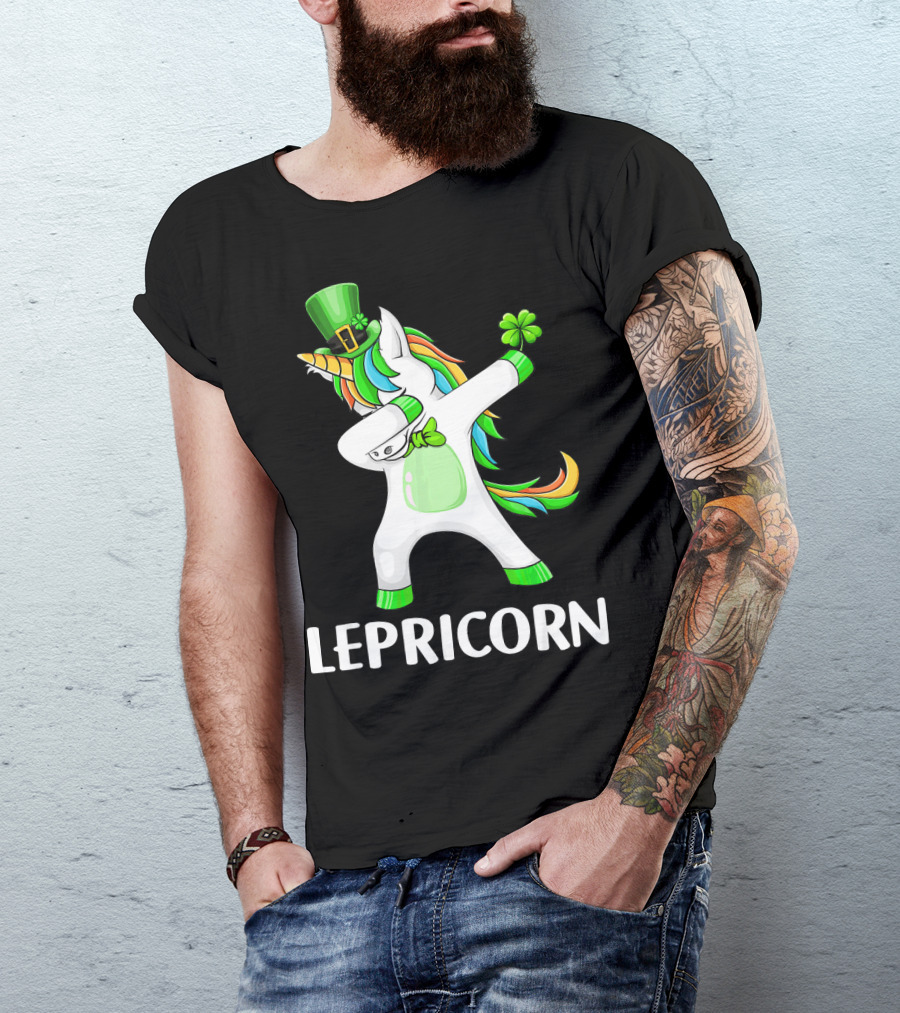 Lepricorn Dabbing Leprechaun Unicorn With Rainbow Mane And Green Hat T-Shirt
