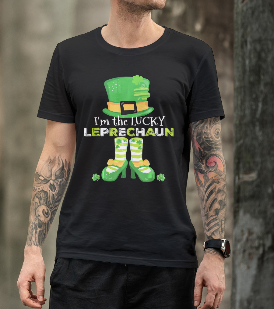 I'm The Lucky Leprechaun Green Hat And Shoes With Clovers T-Shirt