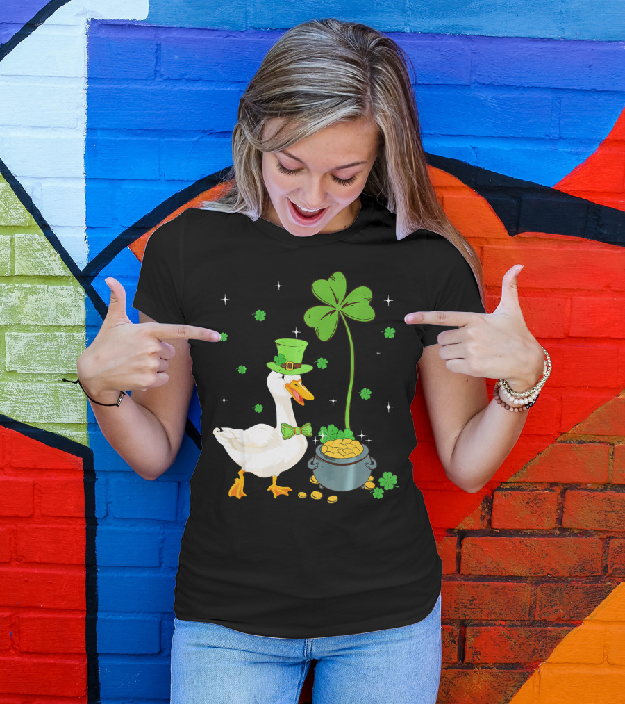 Shamrock Duck With Leprechaun Hat And Pot Of Gold T-Shirt