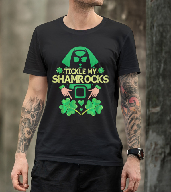 Tickle My Shamrocks Irish Leprechaun Costume Shamrock Hands Green Hearts T-Shirt