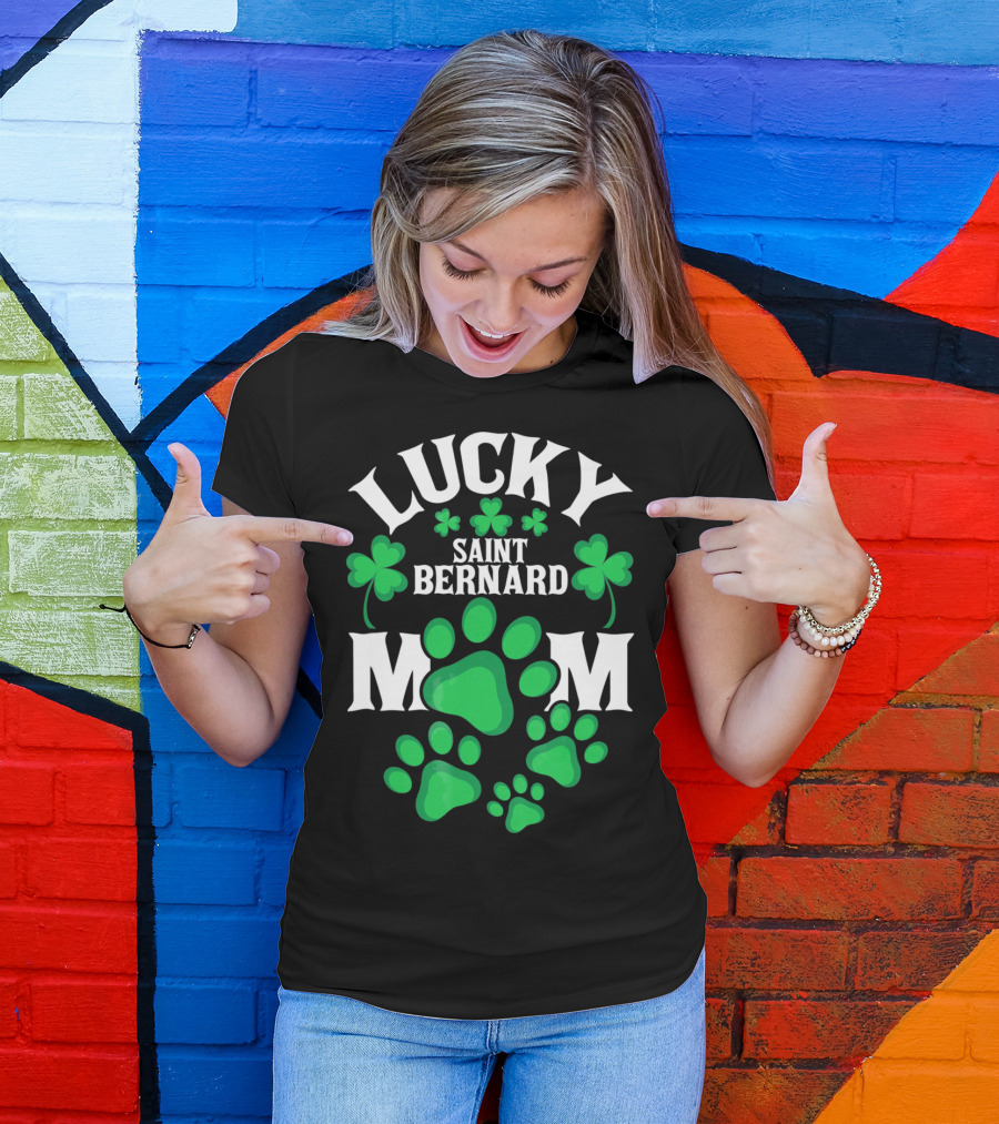 Lucky Saint Bernard Mom St. Patrick's Day T-Shirt