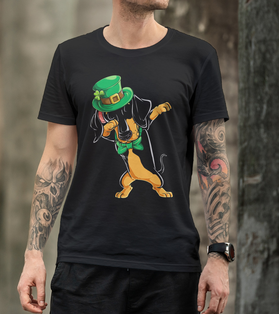 St. Patrick's Day Dabbing Dachshund With Green Hat And Bowtie T-Shirt