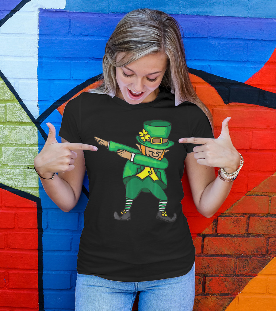 Dabbing Leprechaun Cute St. Pats Day Irish Dance T-Shirt
