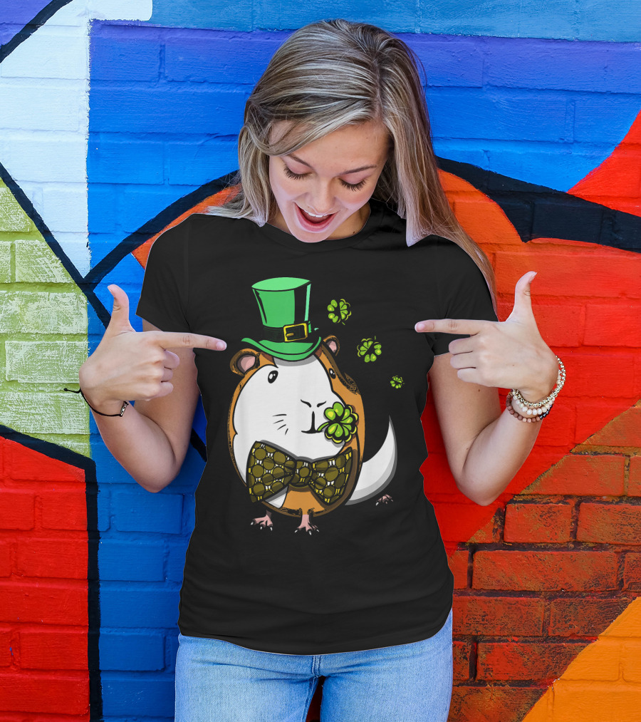 Leprechaun Guinea Pig St Patricks Irish Clover Bow Tie Green Hat T-Shirt