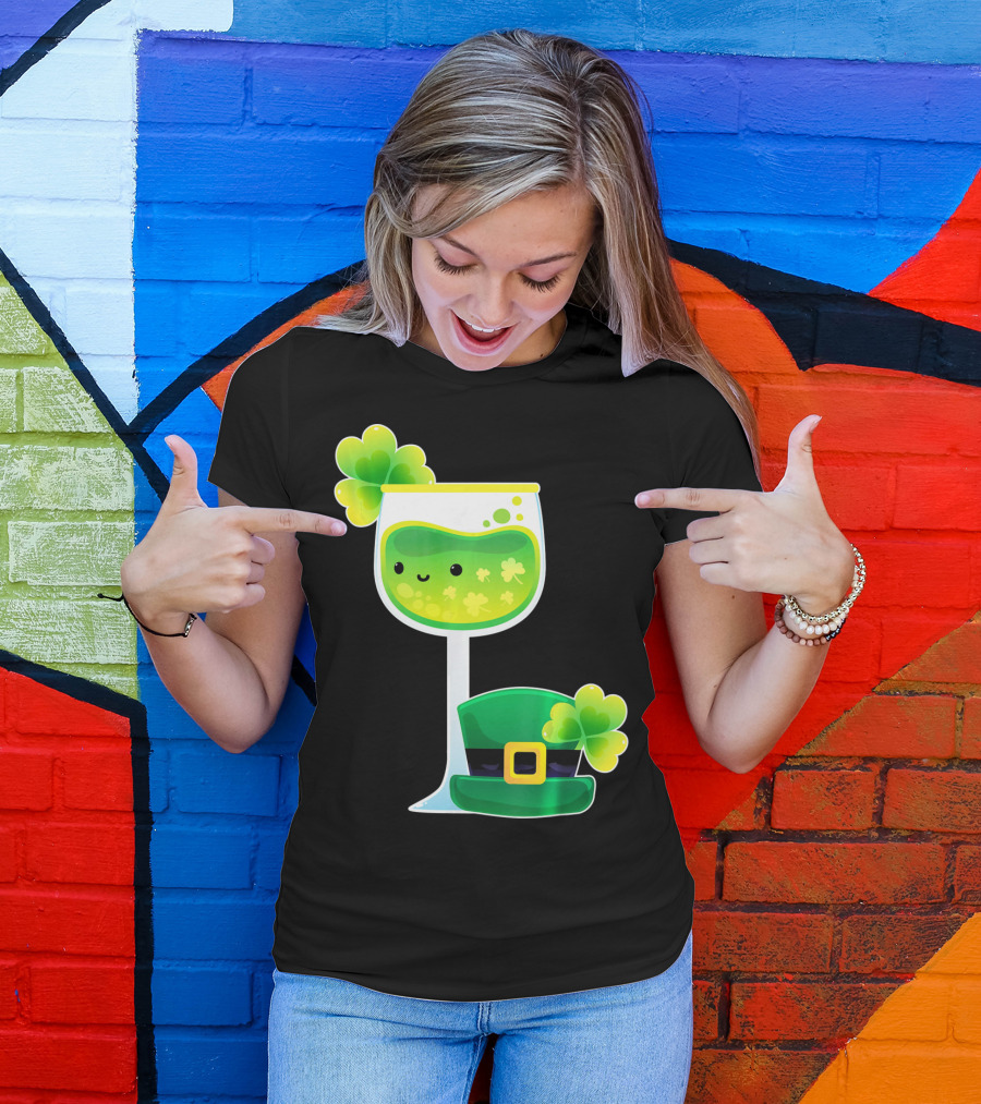 Saint Patrick's Day Green Shamrock Wine Glass With Leprechaun Hat T-Shirt