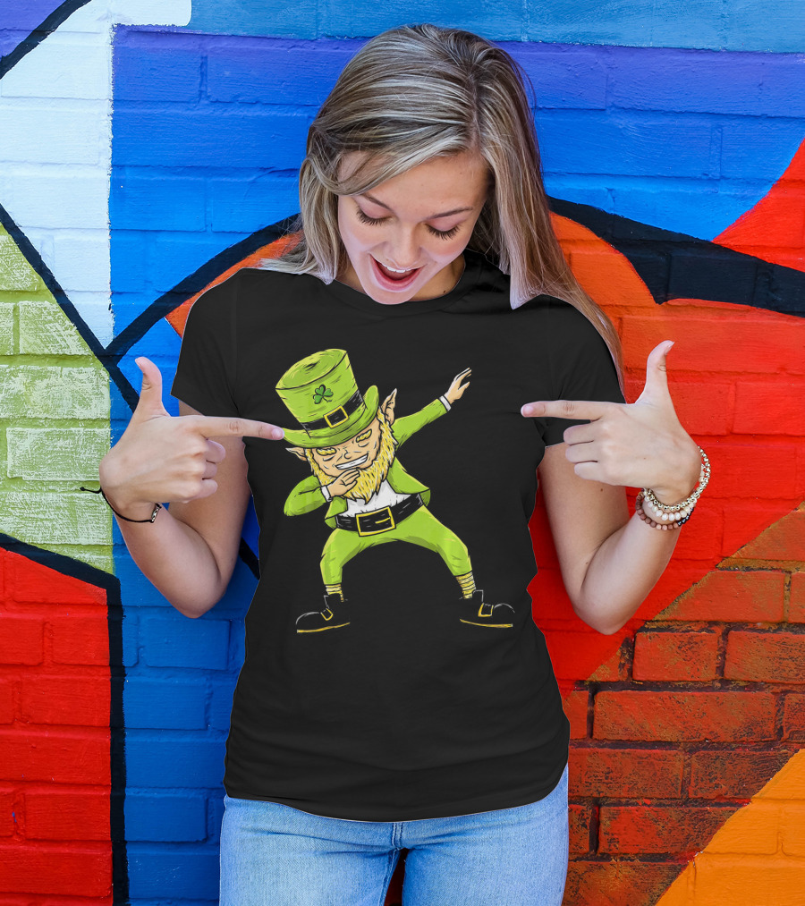 Funny Dabbing Leprechaun Boys St Patrick's Day Dance T-Shirt