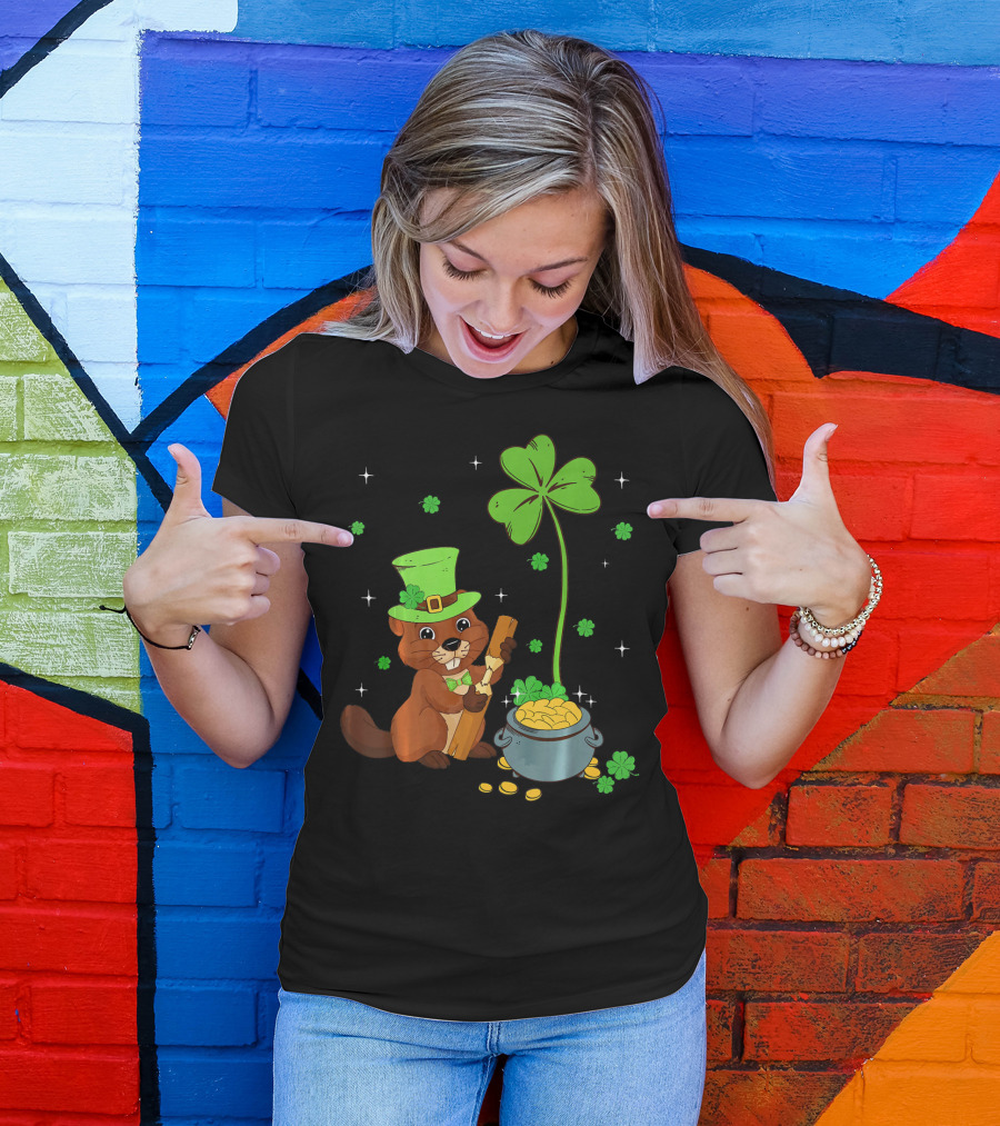 Shamrock-Leprechaun Beaver With Pot Of Gold And Clover For St Patricks T-Shirt