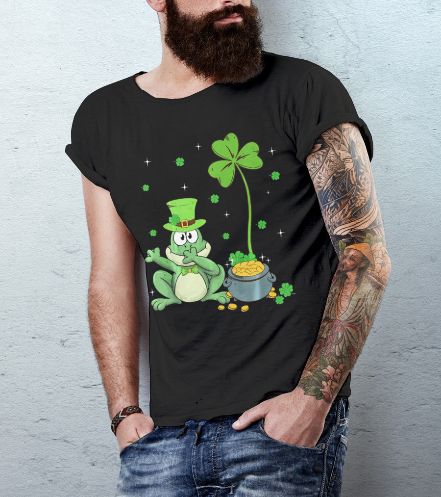 Shamrock Leprechaun Frog With Pot Of Gold And Clover Hat T-Shirt
