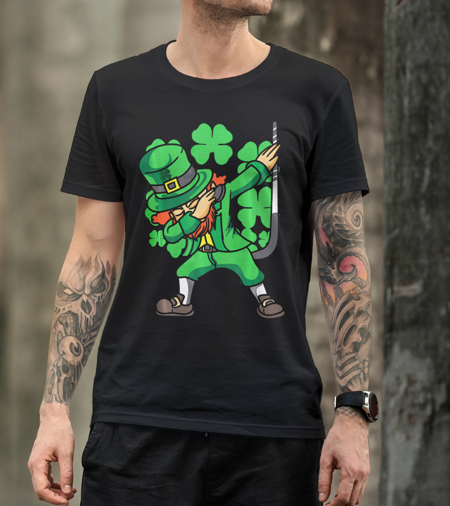 Dabbing Leprechaun Hockey Stick With Shamrocks St. Patrick's Day T-Shirt
