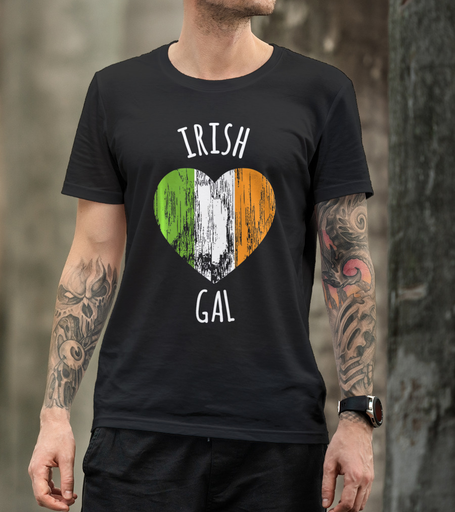 Irish Gal Heart With Irish Flag St. Patricks Day T-Shirt