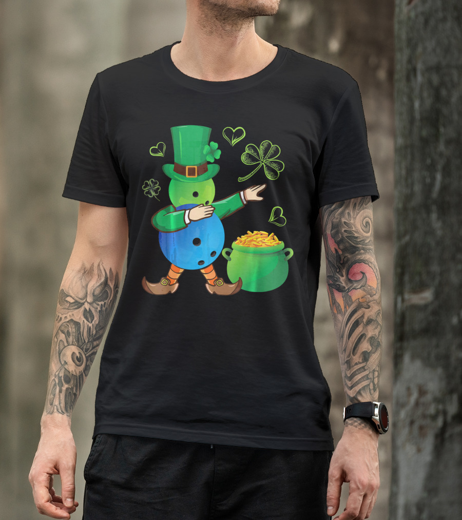 Pooling Leprechaun Dabbing With Gold Pot And Shamrocks T-Shirt