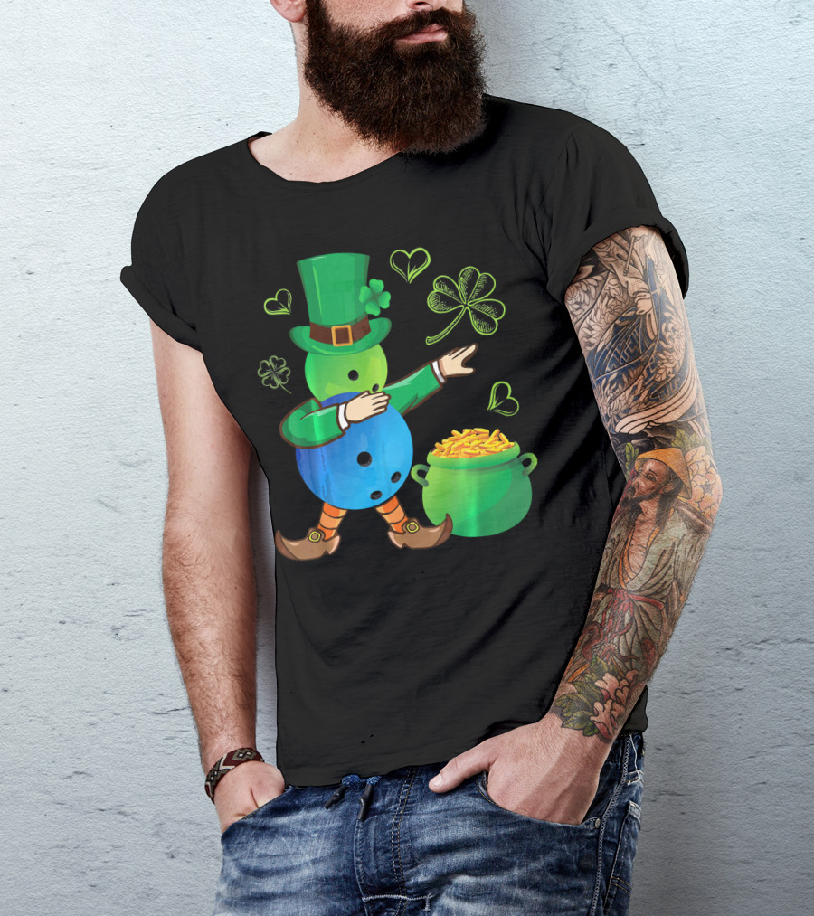 Pooling Leprechaun Dabbing With Gold Pot And Shamrocks T-Shirt