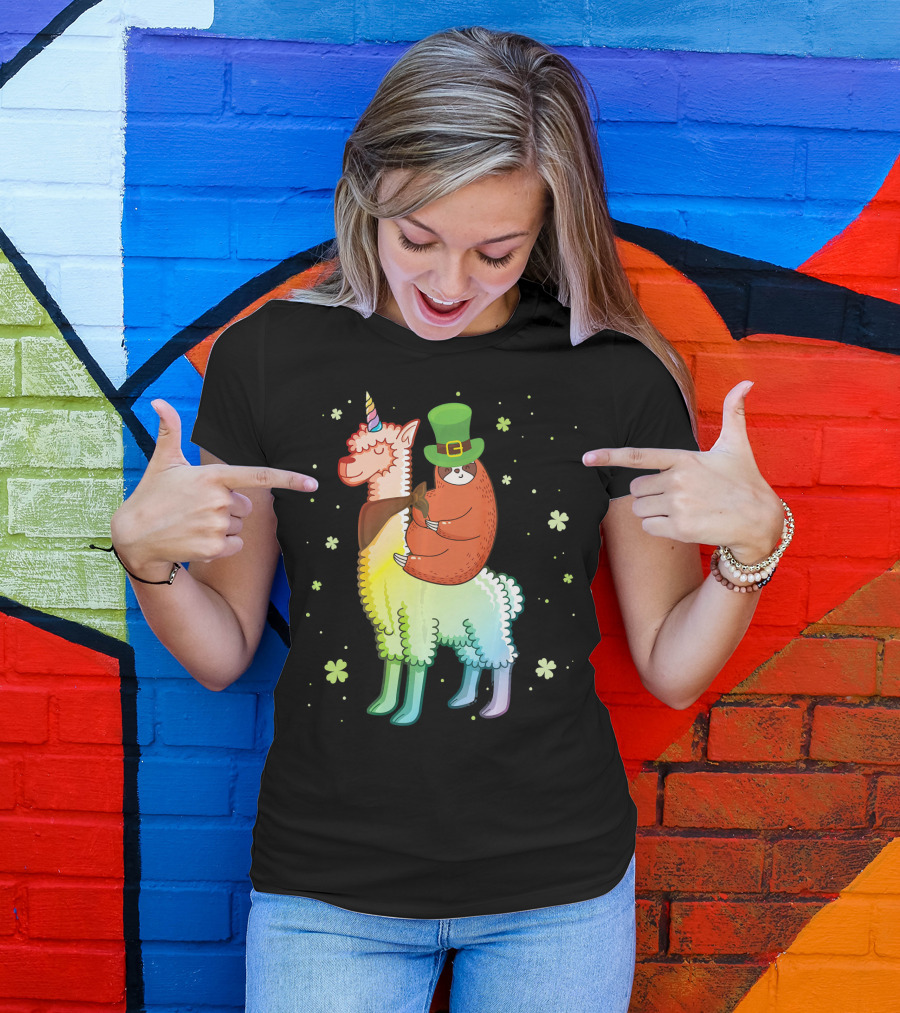 Cute Sloth Leprechaun Riding Rainbow Unicorn Llama With Shamrocks T-Shirt