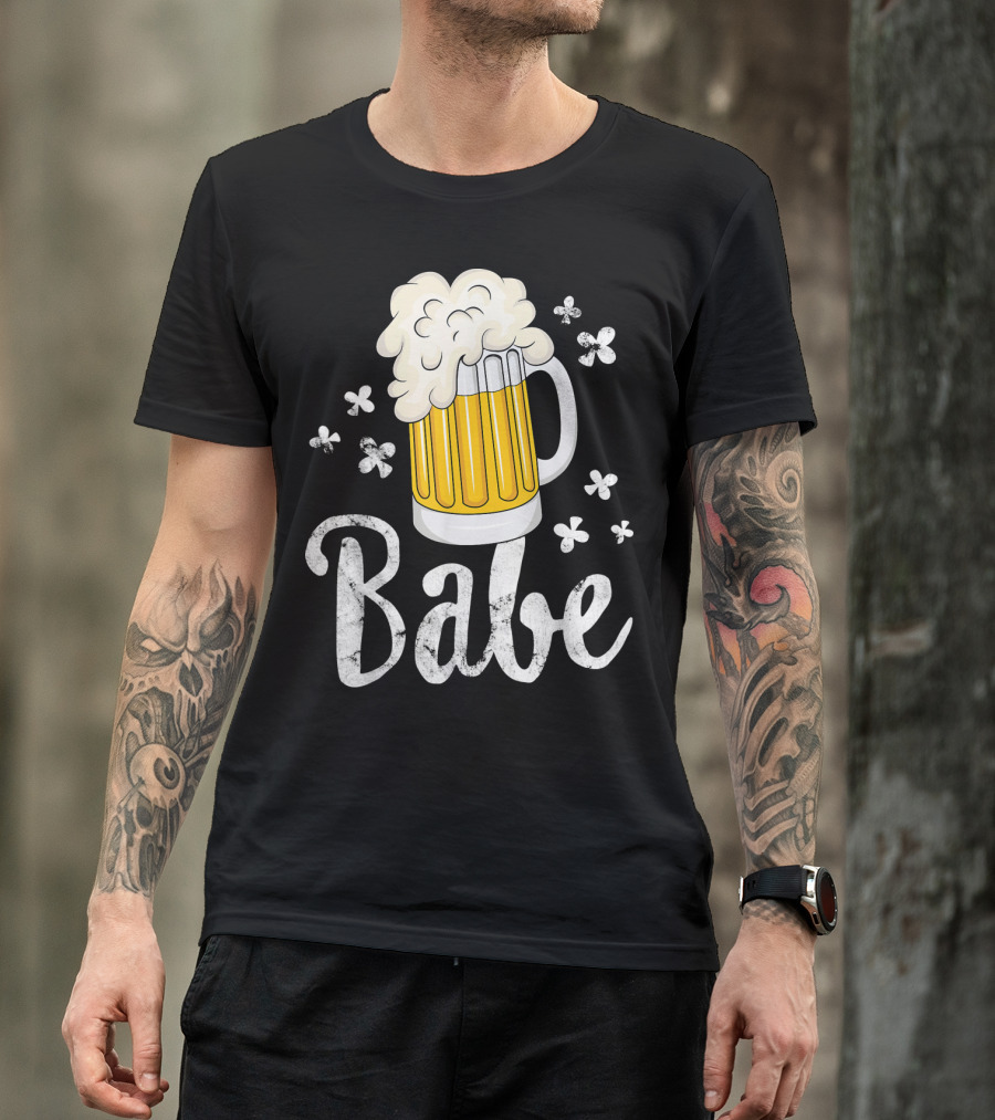 Beer Babe Mug Foam And Flowers T-Shirt