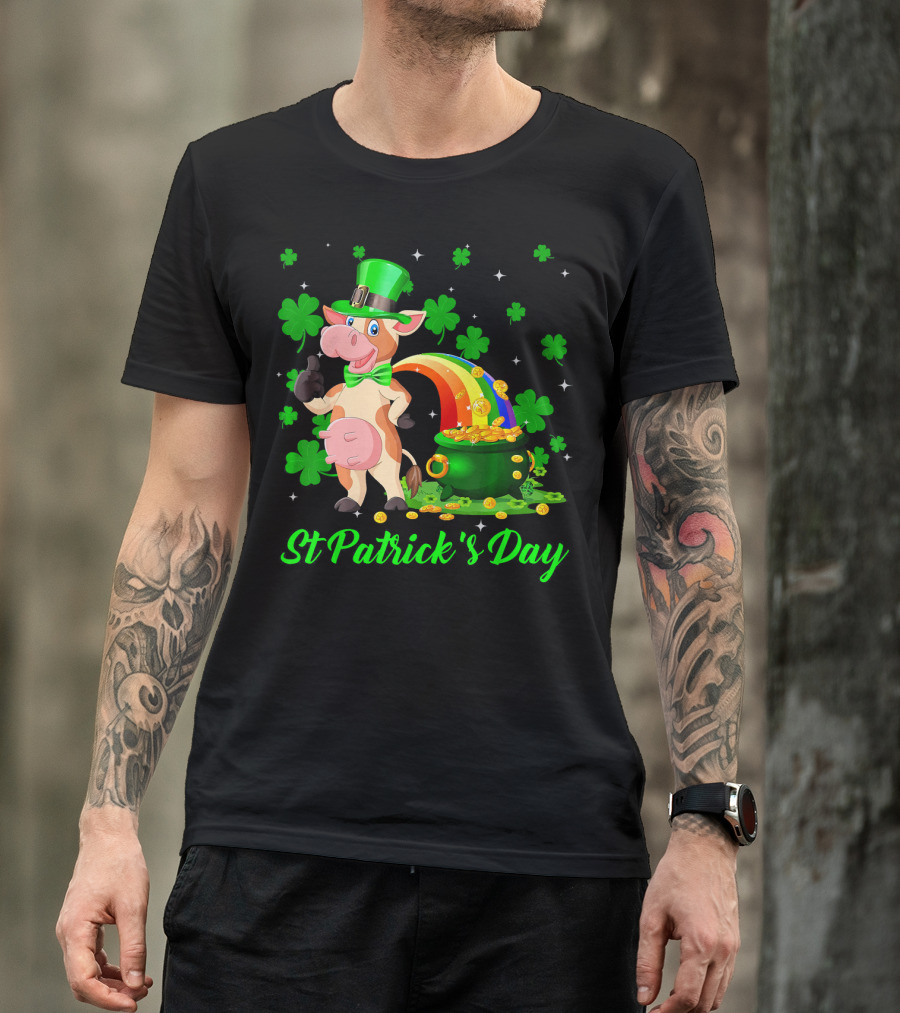 Leprechaun Cow Shamrock St Patrick's Day Rainbow Pot Of Gold T-Shirt