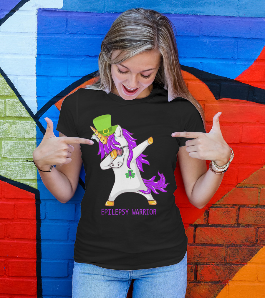 Unicorn Epilepsy Warrior Dabbing With Green Hat And Shamrock T-Shirt