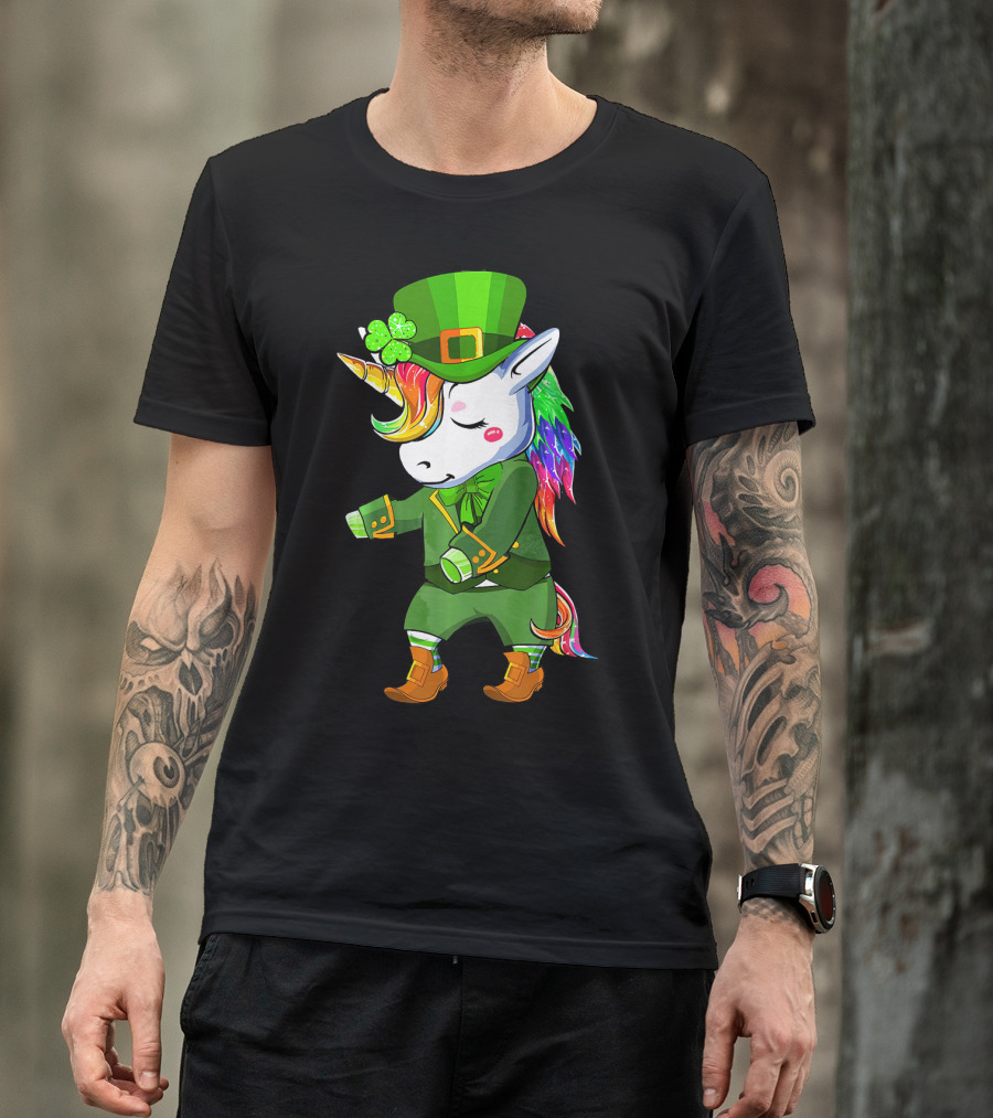 St. Patrick's Day Flossing Unicorn Leprechaun Green Outfit Rainbow Mane T-Shirt