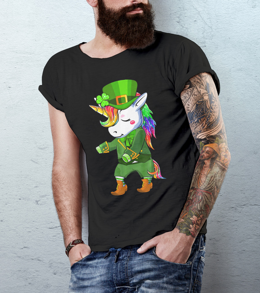 St. Patrick's Day Flossing Unicorn Leprechaun Green Outfit Rainbow Mane T-Shirt