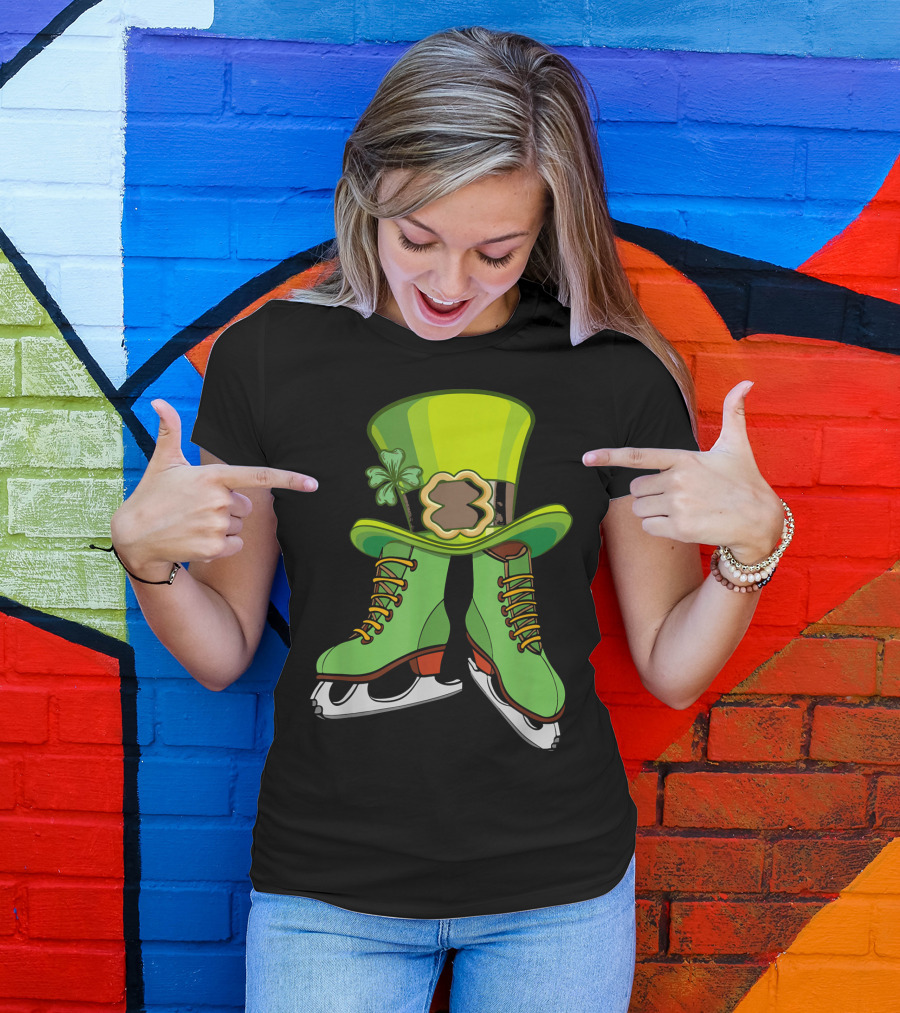 Leprechaun Figure Skating St Patricks Green Hat And Skates T-Shirt
