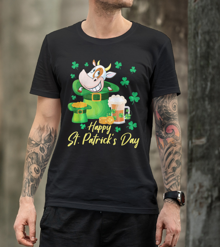 Happy St. Patrick's Day Cow Dancing In Leprechaun Hat With Gold Coins And Beer T-Shirt