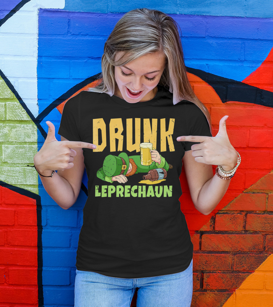 Drunk Leprechaun Holding Beer Mug And Whiskey Bottle T-Shirt