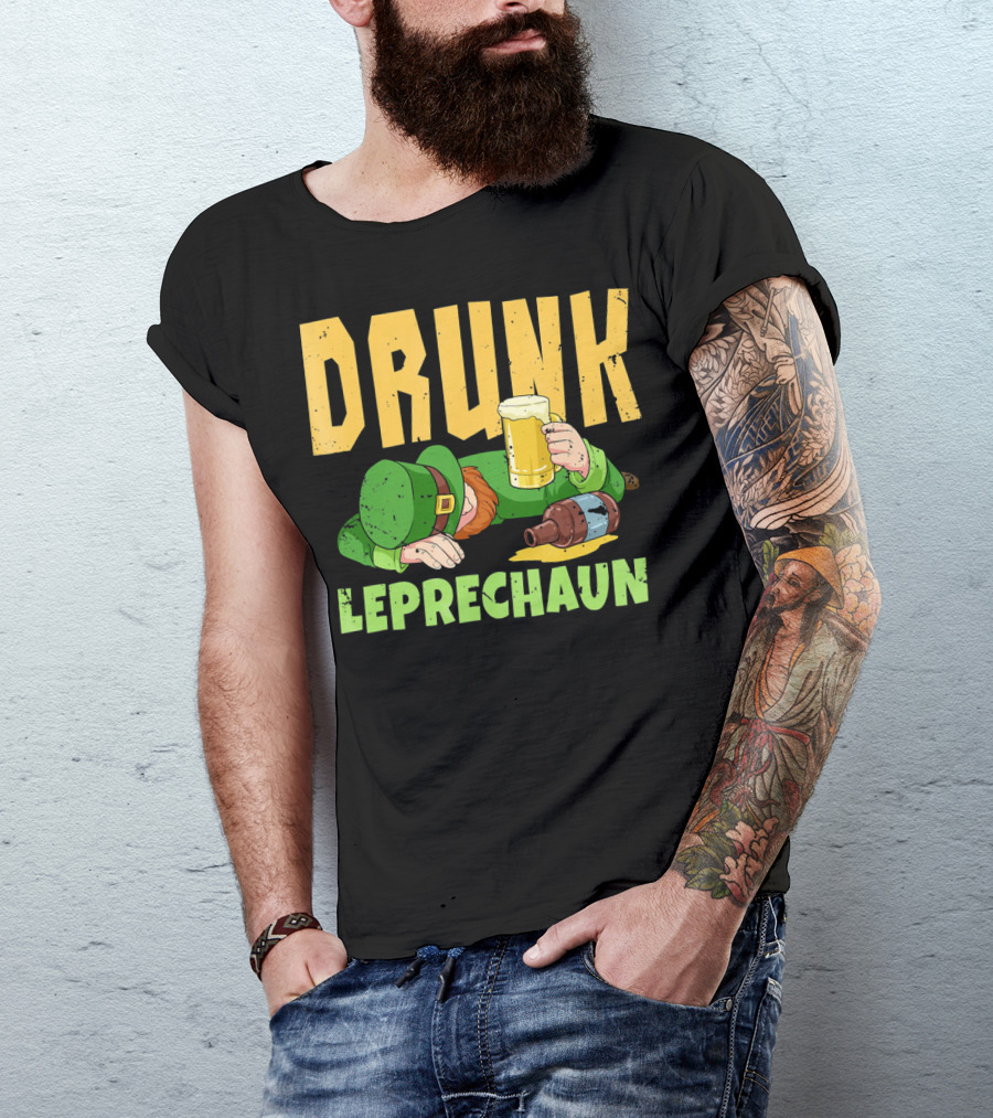 Drunk Leprechaun Holding Beer Mug And Whiskey Bottle T-Shirt