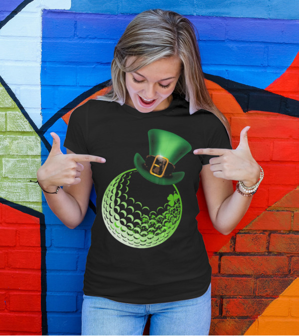 Shamrock Golf Ball With Leprechaun Hat St Patrick's Day Fun T-Shirt