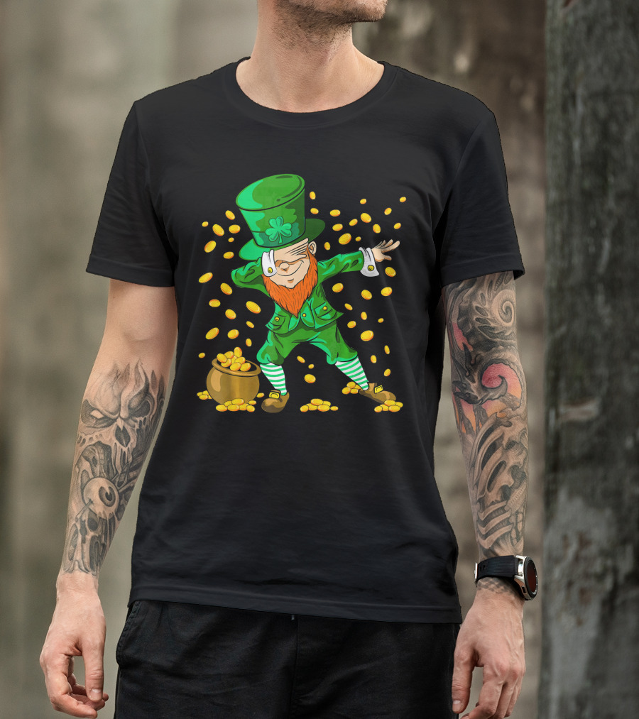Dabbing Leprechaun With Gold Coins For St Patrick's Day T-Shirt