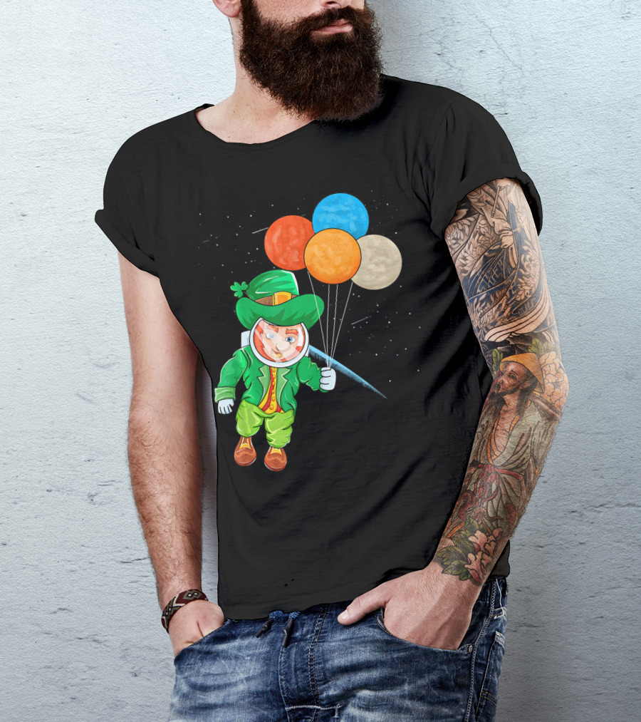 Leprechaun In Space St Patrick's Day Astronaut With Colorful Balloons T-Shirt