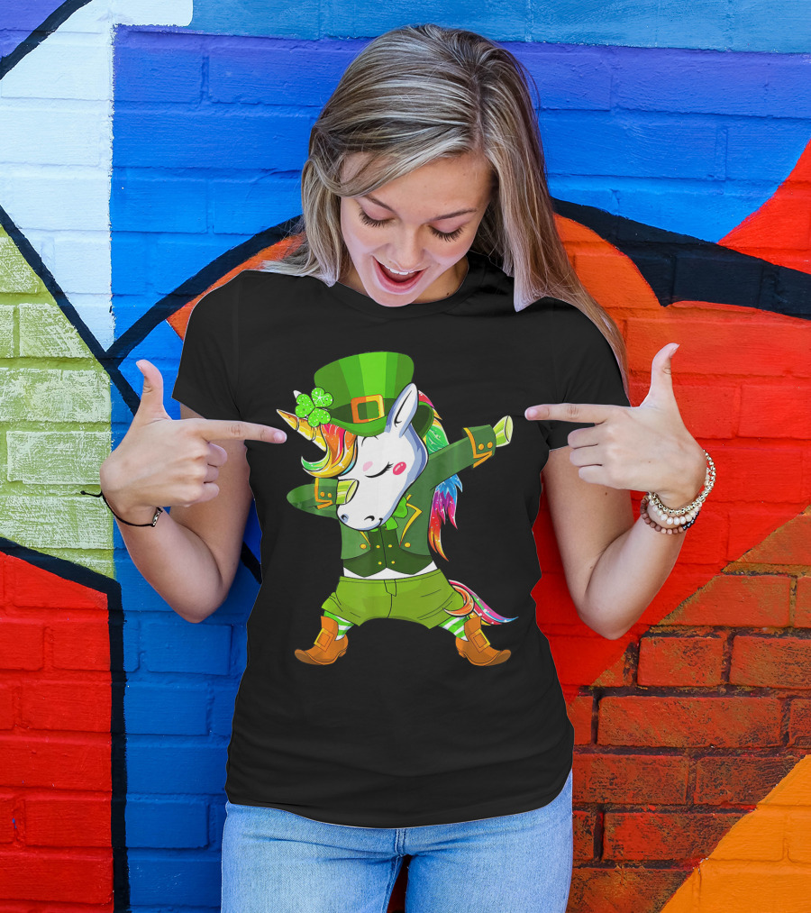 Leprechaun Costume Funny Dabbing Unicorn St. Patrick's Day Rainbow Magic T-Shirt