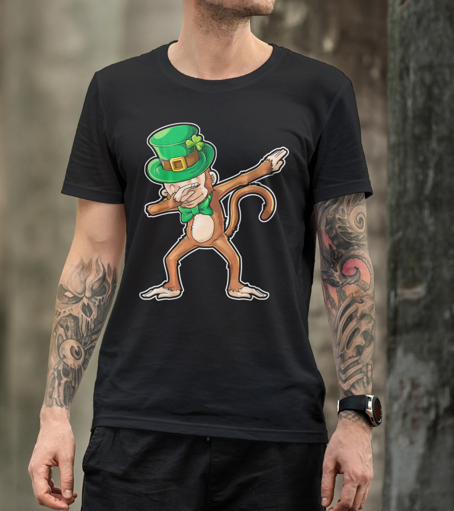 Dabbing Monkey St. Patrick's Day Leprechaun Hat Green Bow Tie T-Shirt
