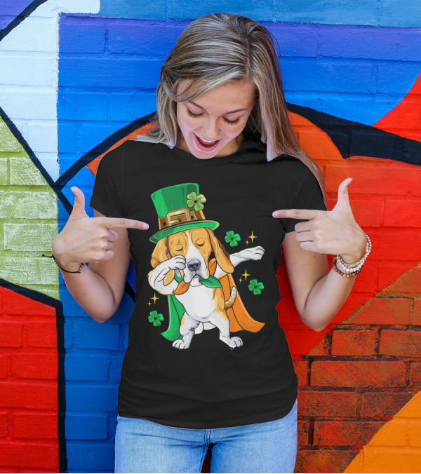 Beagle Dabbing Leprechaun St Patricks Day Shamrocks T-Shirt