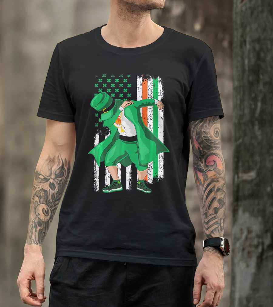 Dabbing Leprechaun With Shamrock And Irish American Flag Background T-Shirt