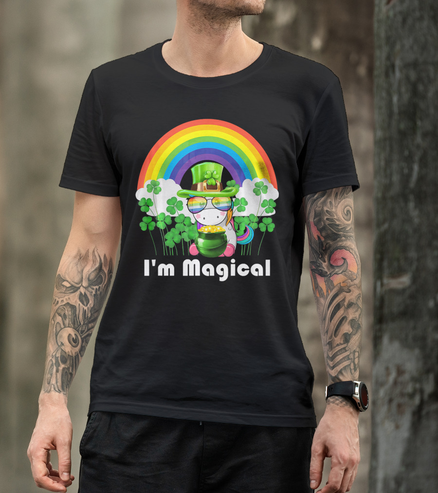 I'm Magical St. Patrick's Day Unicorn With Rainbow And Shamrocks T-Shirt