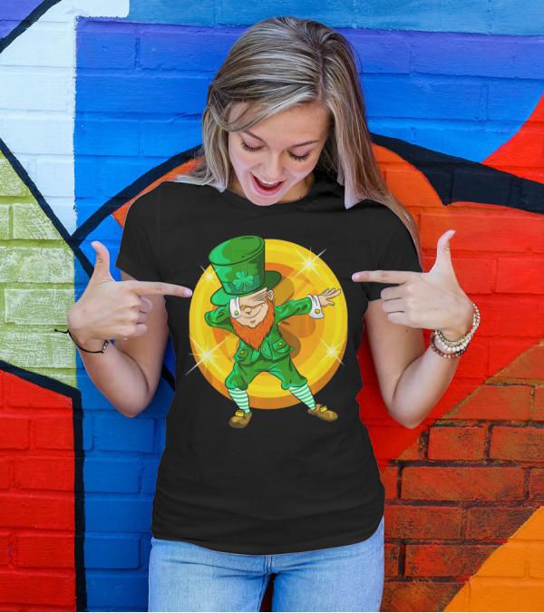 Dabbing Leprechaun With Gold Coin St Pat T-Shirt