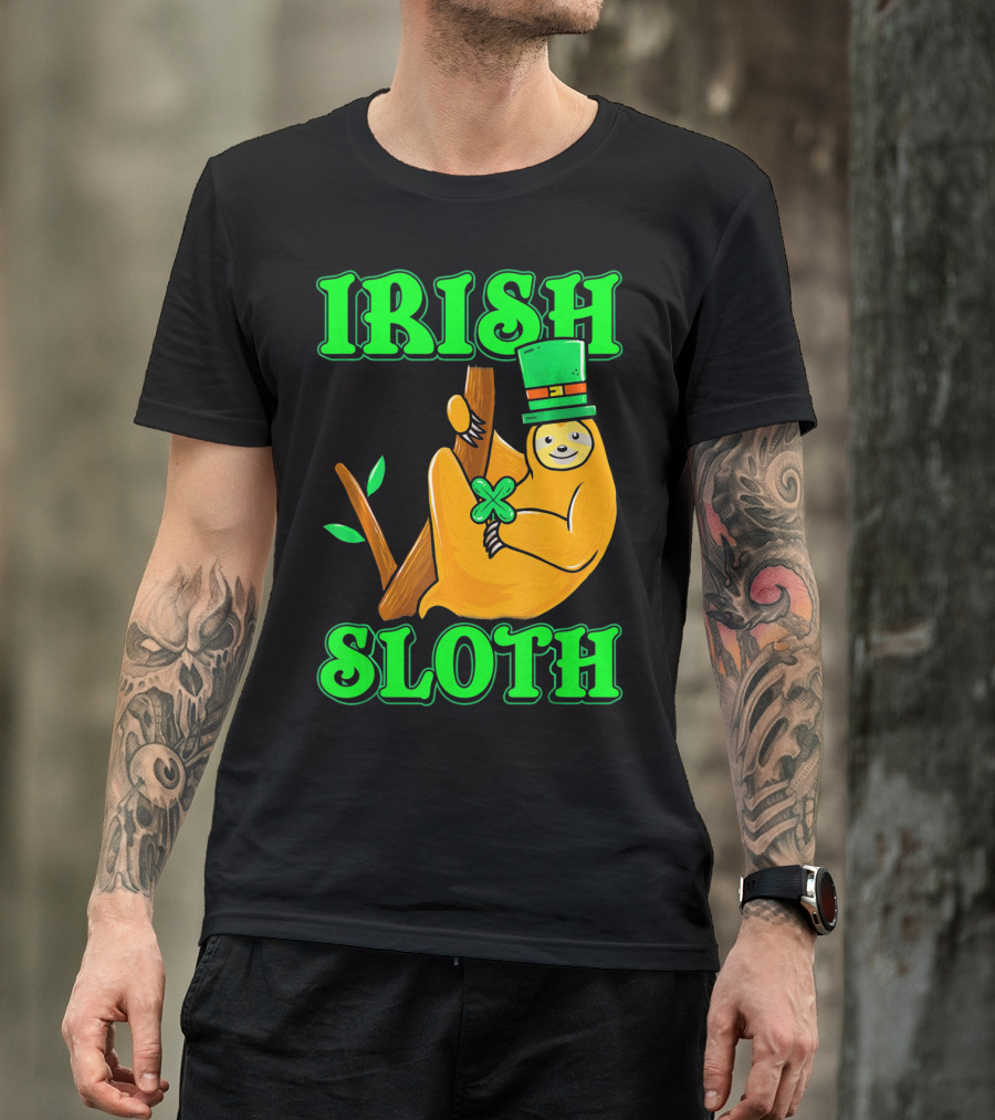 IRISH SLOTH Lucky Sloth With Shamrock And Green Hat T-Shirt