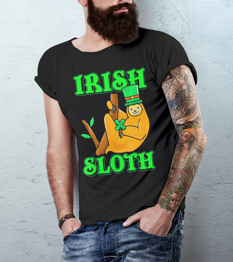 IRISH SLOTH Lucky Sloth With Shamrock And Green Hat T-Shirt