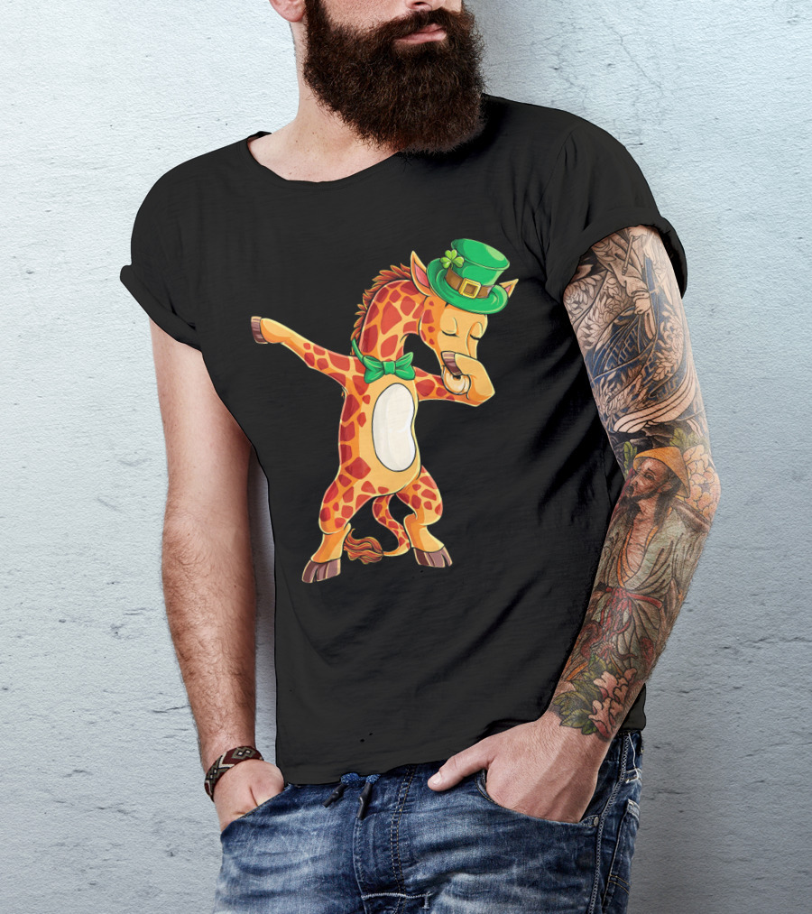 Giraffe Dabbing Leprechaun Hat Bow Tie T-Shirt