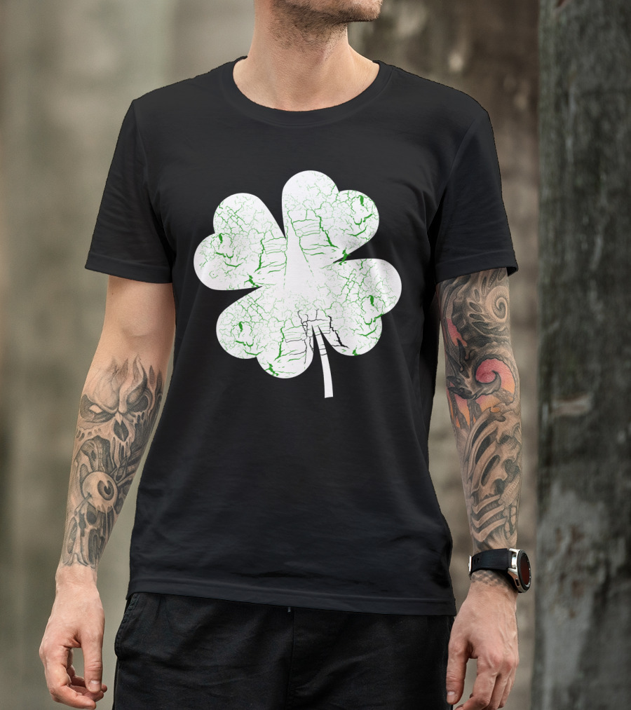 Distressed Green Textured Four Leaf Clover Luck T-Shirt